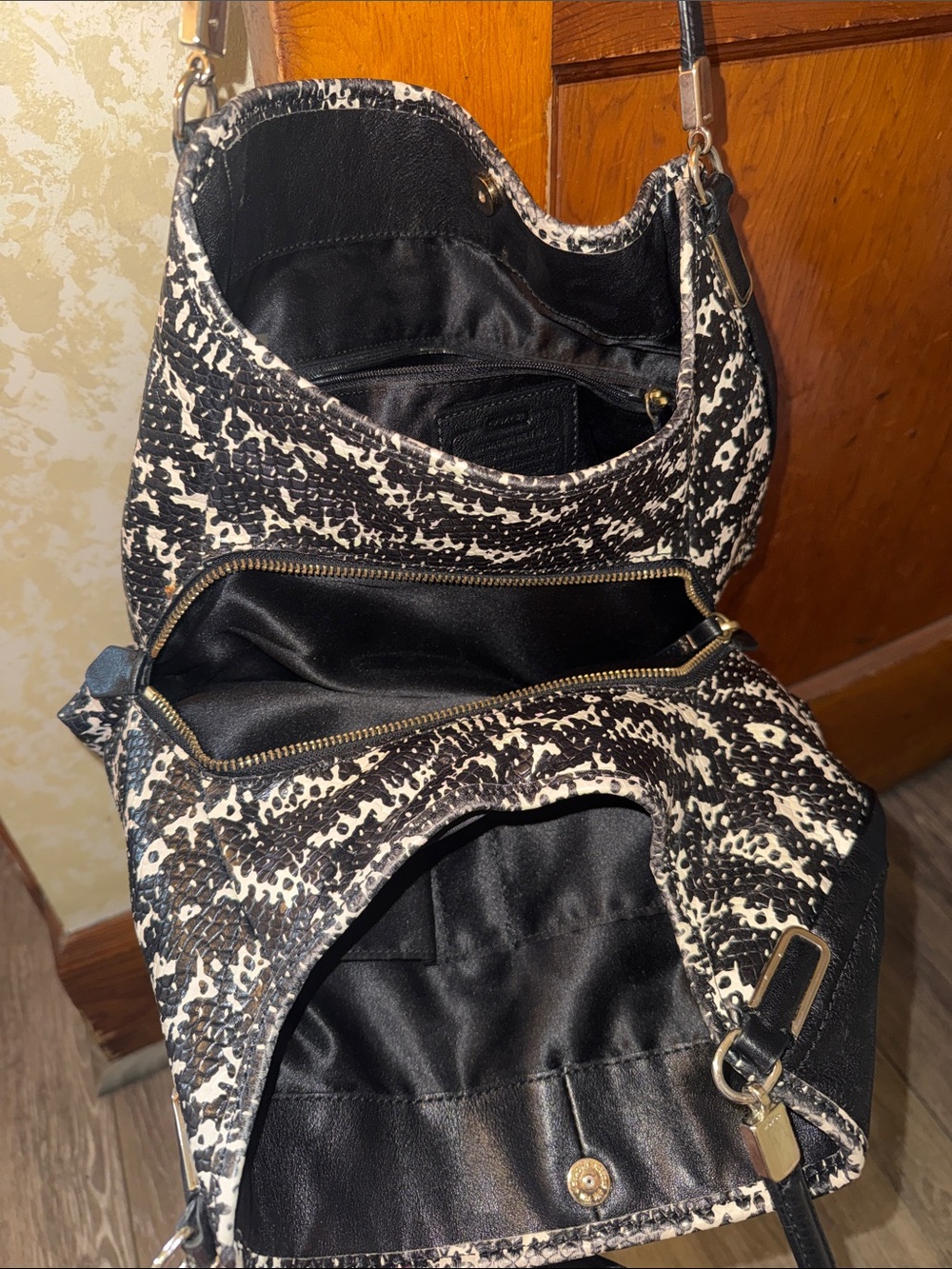 Coach Black Leather Hobo Bag with Black & White Accent Trim - Picture 3 of 3